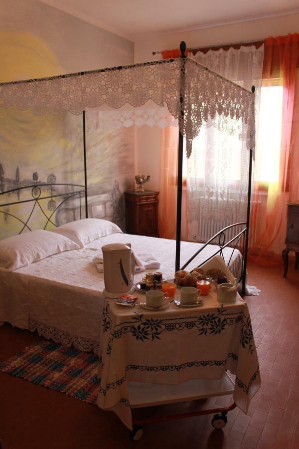Bed and Breakfast Terrazze Dell'Artista Saletto Екстер'єр фото